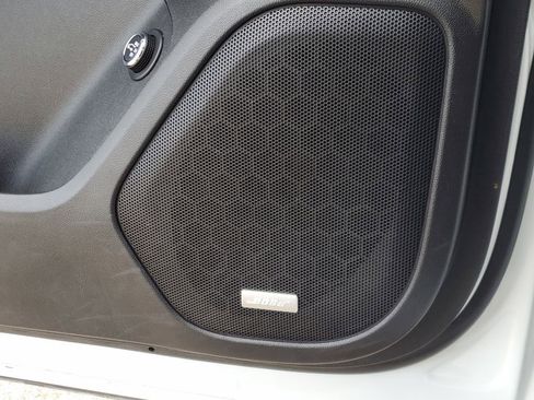 Used 2023 GMC Acadia Denali image 21