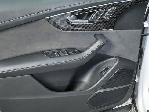 Used 2023 Audi SQ8 Prestige w/ Prestige Package image 6