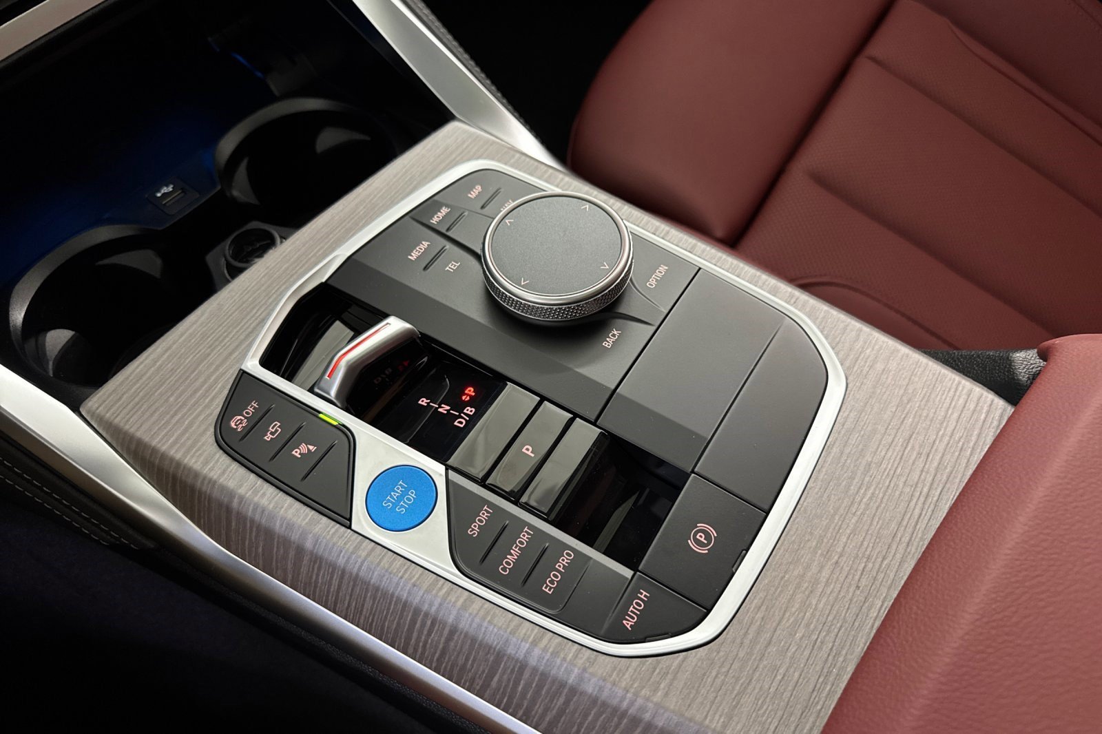 Used 2026 BMW i4 xDrive40i w/ M Sport Package AWD/4WD image 18