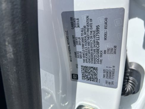 Used 2023 Chevrolet Colorado W/T RWD image 17