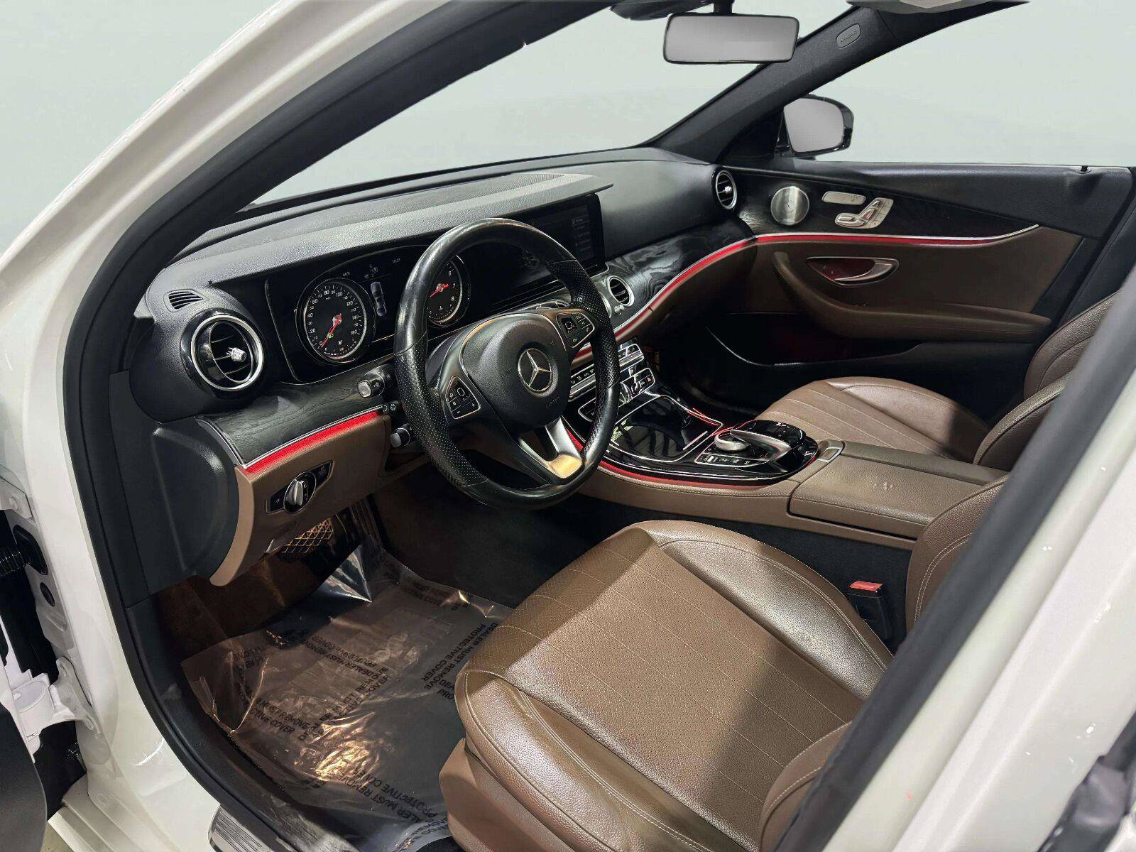 Used 2017 Mercedes-Benz E 300 4MATIC image 19