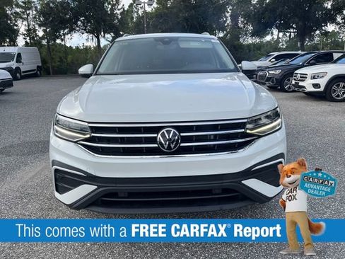 Used 2023 Volkswagen Tiguan SE image 2