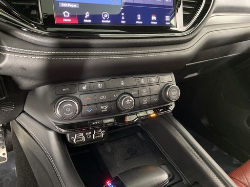 Used 2023 Dodge Durango SRT Hellcat image 32