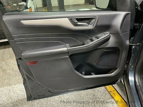 Used 2022 Ford Escape SE w/ Convenience Package image 10