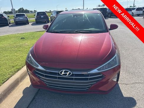 Used 2020 Hyundai Elantra Value Edition FWD image 2