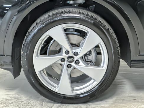 Used 2025 Audi Q5 Premium Plus w/ Premium Plus image 13