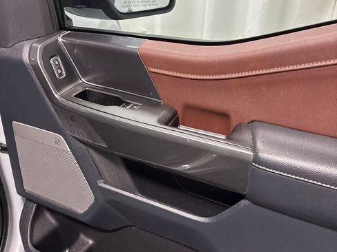 Used 2022 Ford F150 Lariat w/ Equipment Group 502A High image 32