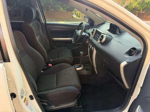 Used 2005 Scion xA image 19