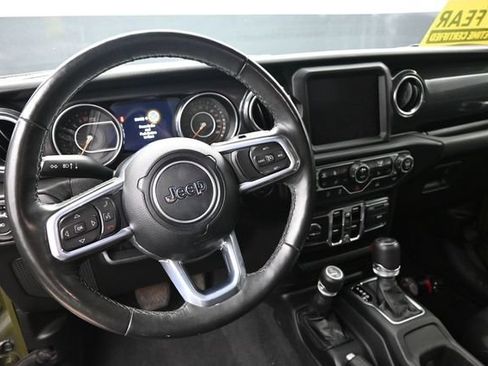 Used 2023 Jeep Wrangler Unlimited Sahara AWD/4WD image 20