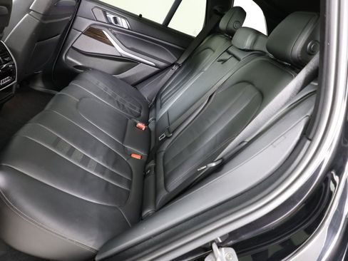 Used 2020 BMW X5 xDrive50i w/ Executive Package AWD/4WD image 11