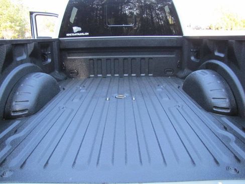 Used 2023 Ford F250 Lariat w/ Lariat Ultimate Package image 32