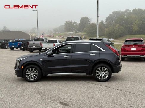 Used 2023 Cadillac XT4 Premium Luxury image 2