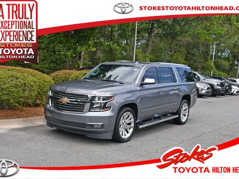 Used 2020 Chevrolet Suburban Premier AWD/4WD image 1