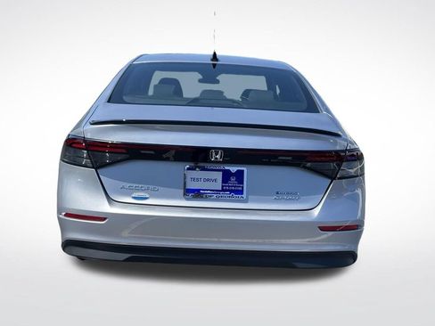 Used 2025 Honda Accord Sport image 5