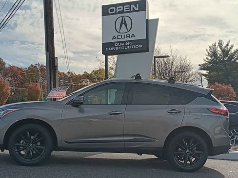 Used 2025 Acura RDX SH-AWD image 2