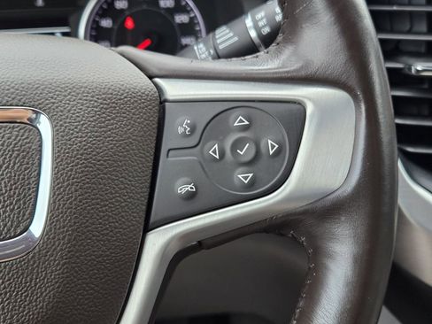 Used 2019 GMC Acadia SLT FWD image 25