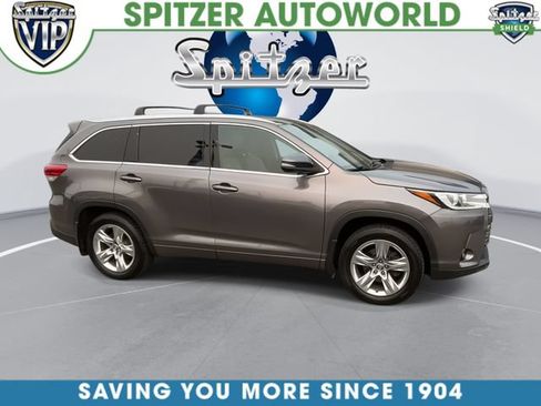 Used 2017 Toyota Highlander Limited AWD/4WD image 10