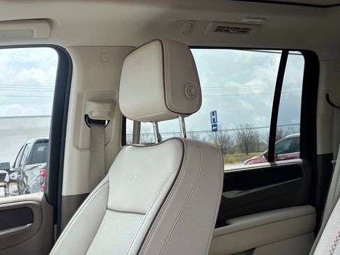 Used 2023 GMC Yukon XL Denali w/ Max Trailering Package image 11