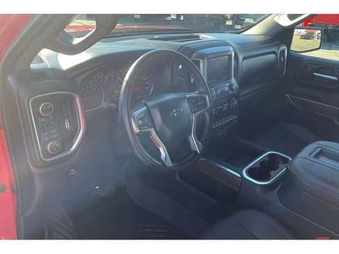 Used 2022 Chevrolet Silverado 1500 LT Trail Boss w/ Convenience Package II image 16