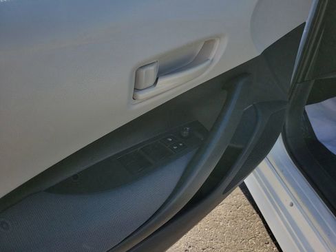 Used 2023 Toyota Corolla LE image 20