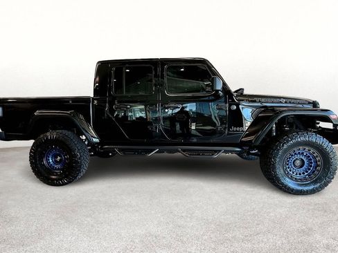 New 2025 Jeep Gladiator Sport image 8