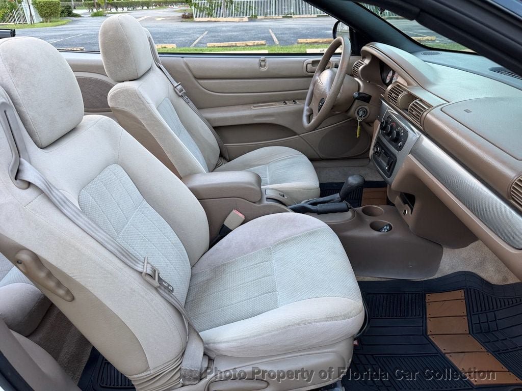 Used 2004 Chrysler Sebring GTC FWD image 8