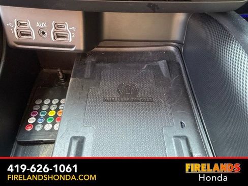 Used 2021 Dodge Durango R/T w/ Blacktop Package AWD/4WD image 17