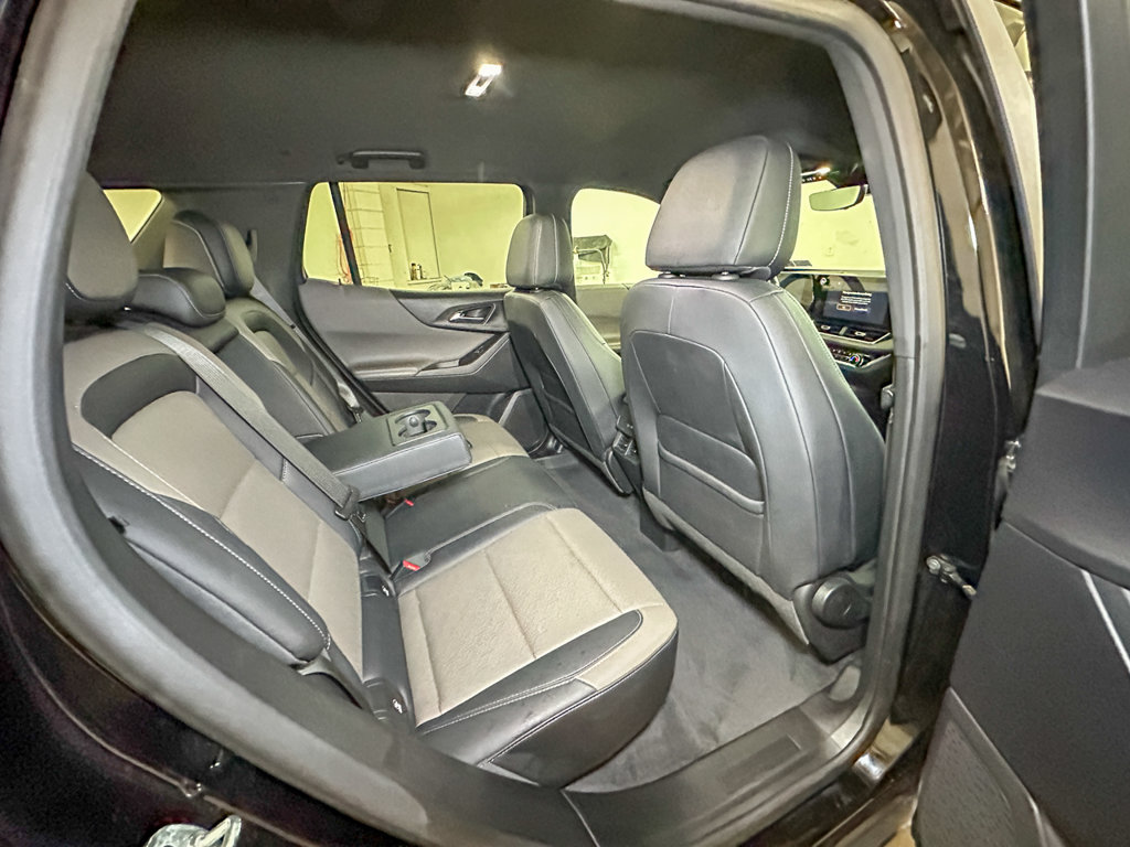 Used 2025 Chevrolet Equinox LT w/ Convenience Package II AWD/4WD image 26