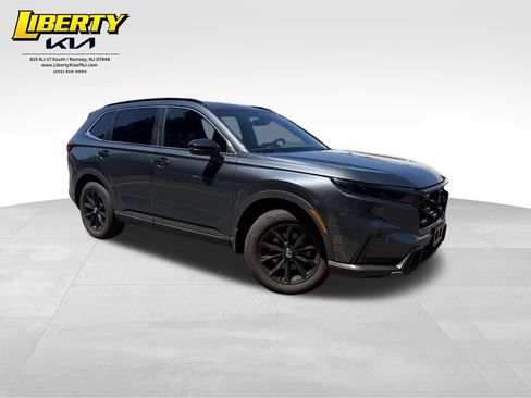 Used 2025 Honda CR-V Sport image 1