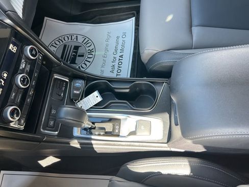 Used 2022 Subaru Ascent Onyx Edition image 21