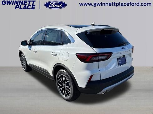 New 2026 Ford Escape PHEV image 13