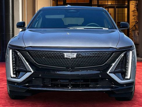 New 2026 Cadillac Lyriq Sport image 3