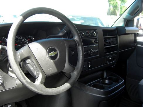 Used 2016 Chevrolet Express 3500 LT w/ LT Preferred Equipment Group image 7