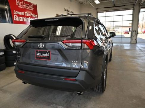 Used 2022 Toyota RAV4 XLE image 6