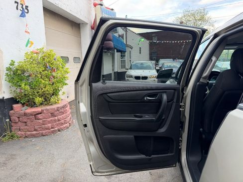 Used 2014 Chevrolet Traverse LT FWD image 27