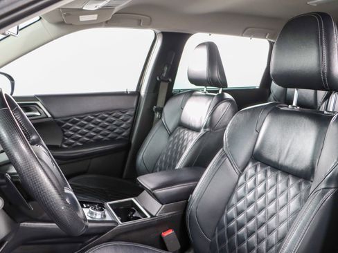 Used 2023 Mitsubishi Outlander SEL image 22