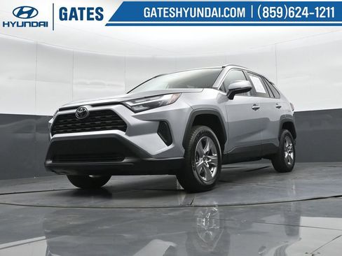 Used 2025 Toyota RAV4 XLE w/ Weather Package image 39