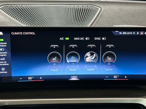 Used 2023 BMW 330i Sedan w/ Premium Package image 20