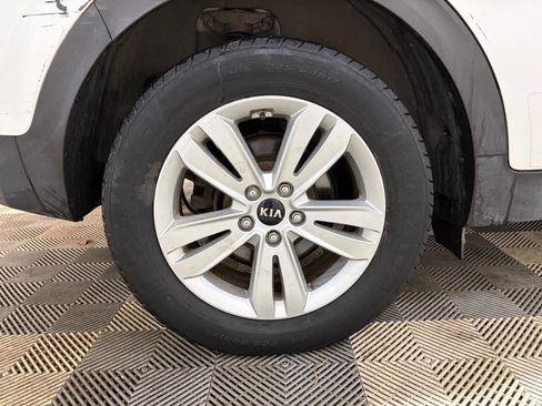 Used 2019 Kia Sportage LX image 24