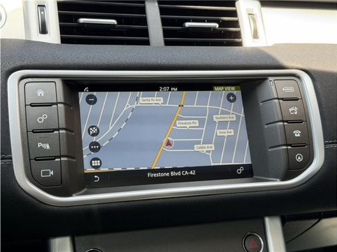 Used 2018 Land Rover Range Rover Evoque SE AWD/4WD image 46
