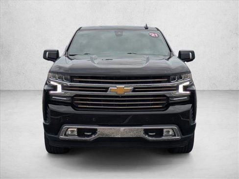 Used 2021 Chevrolet Silverado 1500 High Country w/ Technology Package image 2