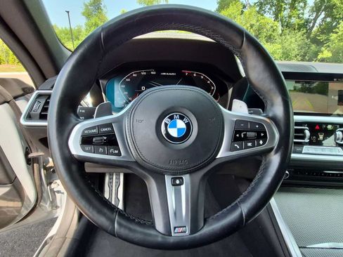 Used 2023 BMW M440i Convertible RWD image 18