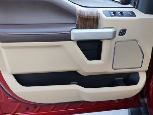 Used 2019 Ford F150 Lariat w/ Equipment Group 502A Luxury image 9