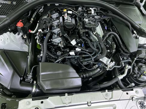 Used 2025 BMW 330i xDrive Sedan AWD/4WD image 19