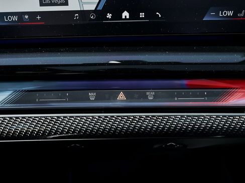 Used 2025 BMW M5 Touring image 71