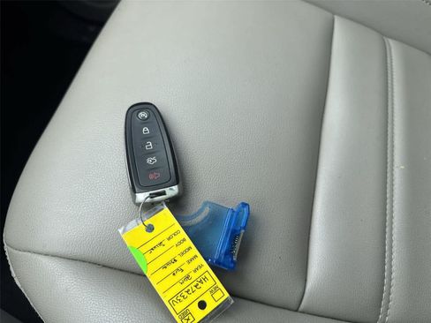 Used 2019 Ford Escape SEL AWD/4WD image 20