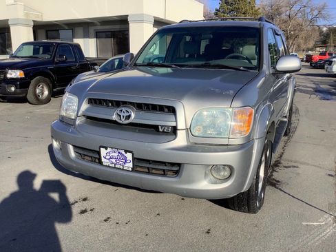 Used 2007 Toyota Sequoia SR5 image 4
