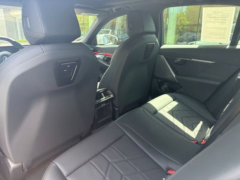 Used 2024 BMW i5 eDrive40i w/ M Sport Package RWD image 20