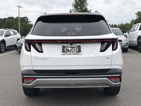 Used 2025 Hyundai Tucson Limited AWD/4WD image 4