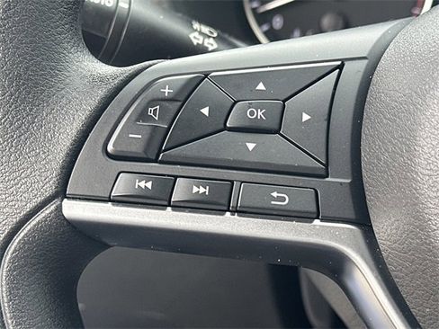 Certified 2025 Nissan Sentra SV w/ Lighting Package image 11